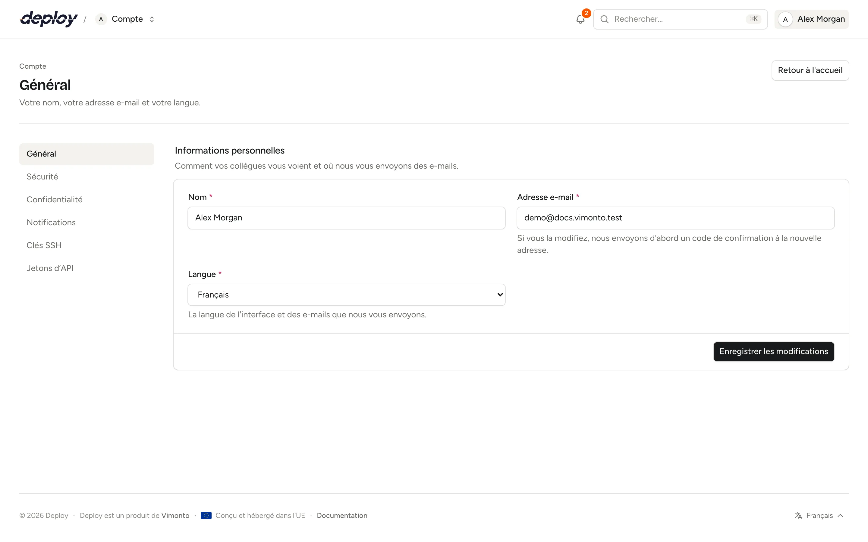 Les paramètres du compte avec les informations personnelles, l'adresse e-mail et la langue