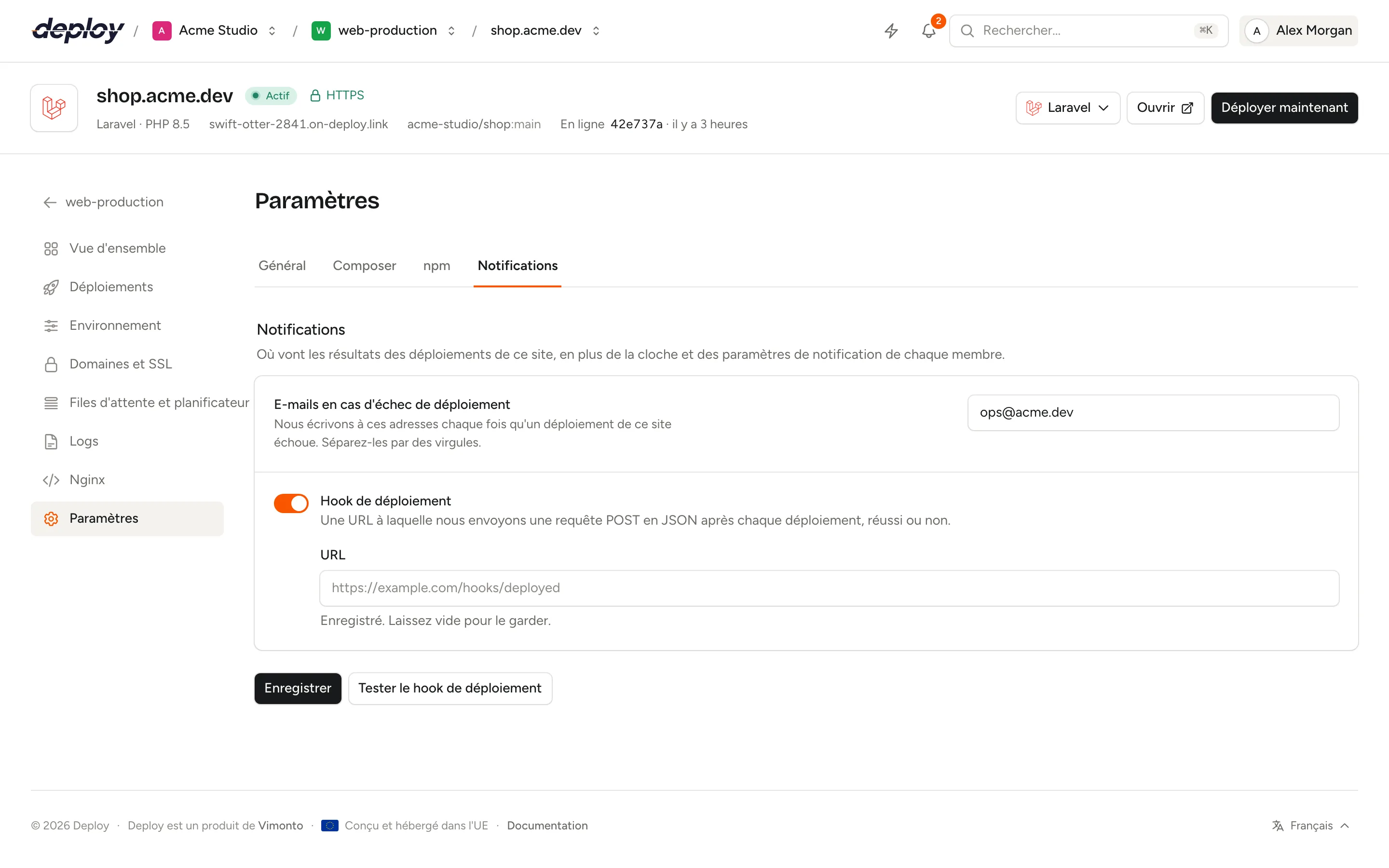 L'onglet Notifications des paramètres d'un site avec les e-mails en cas d'échec et le hook de déploiement