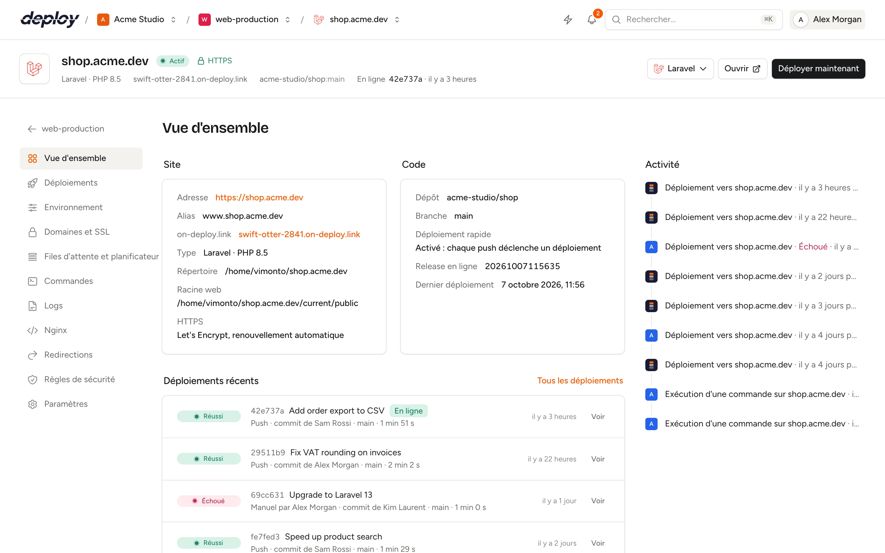 La vue d'ensemble d'un site avec son adresse, son répertoire, sa racine web, son dépôt, sa branche et les déploiements récents